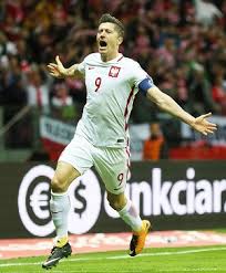 The boots of robert lewandowski bayern de múnich he's one of the forwards of the moment and he demonstrates so each weekend with germany's most important club, the bayern munich. Boot Spotting October 9th 2017 The Instep