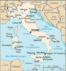 À l'est, elle est séparée de la péninsule balkanique par l'adriatique, tandis que les mers ionienne, ligure et tyrrhénienne bordent son littoral ouest. Italie Wikipedia