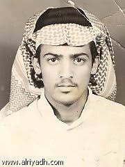 تسجيل صوتي لنونية القحطانية، وهي منظومة نونية ينسبها البعض إلي الإمام القحطاني الأندلسي، يشرح فيها الناظم عقيدته، عدد أبياتها 686 أو 690 بيتا. Ù†Ø§Ø´Ø± Ø¨Ù† Ø¹Ù„ÙŠ Ø¨Ù† Ù‡Ø§Ø¯ÙŠ Ø§Ù„Ø¹Ø¨Ø¯ÙŠ Ø§Ù„Ù‚Ø­Ø·Ø§Ù†ÙŠ Ø§Ù„Ø¨Ø§Ù„Øº Ù…Ù† Ø§Ù„Ø¹Ù…Ø± 22 Ø¹Ø§Ù…Ø§ Ø§Ù„Ø£Ù…Ù† Ø§Ù„Ø¹Ø§Ù… 2 Ù…Ù„ÙŠÙˆÙ† Ø±ÙŠØ§Ù„ ÙˆÙ…ØªÙ‡Ù… Ø¨Ø¬Ø±ÙŠÙ…Ø© Ø¥Ø·Ù„Ø§Ù‚ Ø§Ù„Ù†Ø§Ø± Ø¹Ù„Ù‰ Ø¹Ø¯Ø¯ Ù…Ù† Ø±Ø¬Ø§Ù„ Ø§Ù„Ø£Ù…Ù† Ø£Ø«Ù†Ø§Ø¡ ØªØ£Ø¯ÙŠØ© Ù…Ù‡Ø§Ù…Ù‡Ù… Ø§Ù„Ø£Ù…Ù†ÙŠØ© ÙÙŠ Ø§Ù„Ø£Ù…ÙˆØ§Ù‡ Ø´Ø±Ù‚