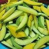 Coba dibuat asinan buah mangga saja yuk bun, lumayan olahan dari buah mangga setelah rujak buah mangga bumbu kacang, yang paling enak dinikmati ya ini asinan mangga. 1