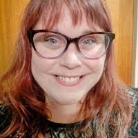 Liz Mcfarland's Instagram, Twitter & Facebook