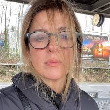 ליליאן ברטו Lilian Barreto‎ is in Bahnhof Stuttgart Nord.