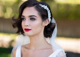 Mencari rias pengantin tidaklah sulit, dengan memanfaatkan fasilitas pencarian sosial media kamu akan menemukan rias pengantin, dengan segala macam model rias. 3 Model Riasan Pengantin Terbaru Yang Wajib Dilirik Para Calon Pengantin Wedding Market