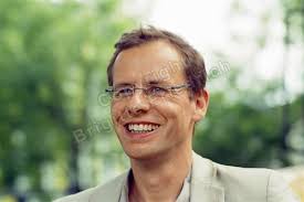 Rüdiger bertram was born in 1967 and after graduating from university worked as a freelance journalist and book author. Foto Brigitte Friedrich Suchergebnis Mit Grossen Bildansichten