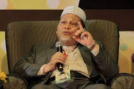 Amar nik abdullah menyambung pengajian tafsir surah yasin. No Need To Station Macc Officer At Kelantan Mb S Office Says Mohd Amar Malaysia Malay Mail
