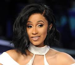 See the handpicked cardi b wallpaper images and share with your frends and social sites. Hd Wallpaper Singers Cardi B American Black Hair Face Rapper Wallpaper Flare