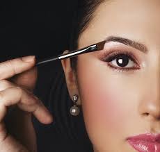 How to fix crooked eyebrows. Perfect Eyebrows Fix Thin Brows In 5 Minutes Posh Lifestyle Beauty Blog