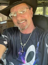 NO BAND SATURDAY KARAOKE AT Grog's Bar!!!! Woo hoo. Last night was EPIC,  regardless whether the women fought like men and the men fought like women.  😂 We're rockin the house again