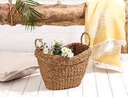 Bugünkü yazımda sizlere hasır ipten sepet nasıl yapılır, konusunu anlatmaya çalışacağım. Delle Buyuk Hasir Sepet Madame Coco