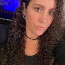 IRRECONOCIBLE Reapareció Marianela Mirra y repartió insultos para todos  lados por las críticas.