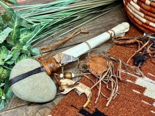 Pueblo Spirit Deer Bone Tomahawk 11" -Navajo (9bc60)