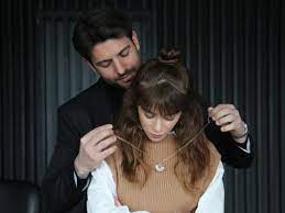 Kanal d ekranlarının yaz dizisi olarak sevenlerinin ekranlarına gelmesi planlanan yeni dizisi afili aşk'ın kadrosunda serkan tütüncü ve zeynep tuğçe bayat dahil oldu. Serkay Tutuncu Kimdir Masumiyet Dizisi Oyuncusu Serkay Tutuncu Kac Yasinda Magazin Haberleri Ntv