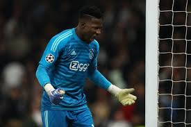 Le gardien néerlandais est désormais lié au club amstellodamois jusqu'en 2022. Ajax Amsterdam Bei Rekord Sieg Arroganz Anfall Von Andre Onana
