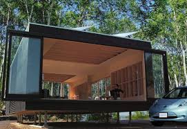 High Tech Off Grid Mirai Nihon Home Coexists With Nature In Japan Maison Dans Les Arbres Maison Bois Et Architecture