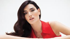 Ertuğrul childhood sweetheart and first wife of turgut alp and spiritual daughter of. Hande Subasi Height Age Ertugrul Movies Net Worth Boyfriend