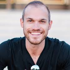 Dan Schwartz's Instagram, Twitter & Facebook