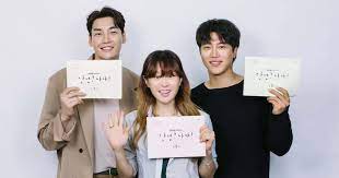 It is available on digital channel 7 via digital terrestrial television. Hello It S Me Release Date Plot Buzz Around Kbs Drama And Cast Featuring Kim Young Kwang Choi Gang Hee And More Meaww