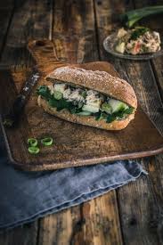 Stulle Mit Makrelen Apfel Salat Makrele Geraucherte Makrele Lebensmittel Essen