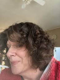 Cherubic curls= 0 Crazy poodle=10+