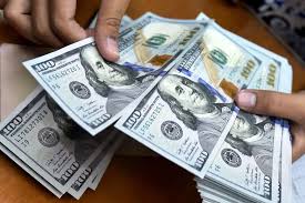 پیش بینی قیمت دلار دوشنبه ۱۸ خرداد ۱۴۰۵ / نوسانات دلار ادامه دار است؟