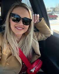 Ashley Lindquist 💁🏼‍♀️SoDak Realtor