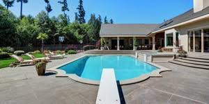 Prix piscine desjoyaux 8x4 2019. Prix D Un Liner De Piscine Cout Moyen Tarif De Pose Prix Pose