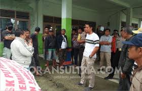 Ketua rukun tetangga (?rt?) termasuk pengurus lembaga kemasyarakatan desa (?lkd?) berdasarkan peraturan menteri dalam negeri nomor 18 tahun 2018 tentang lembaga kemasyarakatan desa dan lembaga adat desa. Diduga Terbitkan Sk Rt Dan Rw Sepihak Camat Puuwatu Didemo Koran Sultra