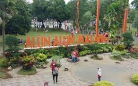 Tak heran jika saat musim liburan tiba, banyak orang yang memasukkan kota malang dalam list liburannya. Bikin Liburan Makin Berkesan Ini 17 Spot Foto Kekinian Di Malang Yang Bisa Kalian Tiru