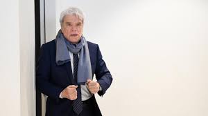 Love means never having to say you're sorry !!! Cancer Of Bernard Tapie His Son Stephane Thanks The Marseillais For Their Messages Of Support
