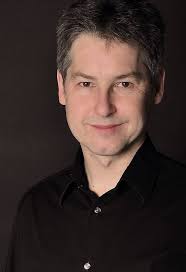 Die außergewöhnliche Schule für Blues-Trompete: Der einfachste Weg zur  perfekten Blues-Improvisation (inkl. Download) Lehrbuch. Trompetenschule.  Playalongs. Musiknoten. : Michael Gundlach: Amazon.de: Bücher