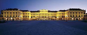 In einer einzigartigen verbindung von kultur und natur entdeckt man den vielleicht schönsten zoo der welt. Das Schloss Schonbrunn In Wien Imperialer Konzertschauplatz
