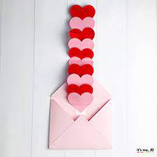 You can make these cards in under 30 minutes, with supplies you probably already have around the house (or buried in your craft room). Diy Pull Out Cards And Envelopes For Paper Crafts It S Me Jd