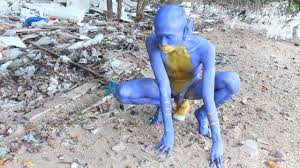 扮演蓝色哥布林 野外暴露