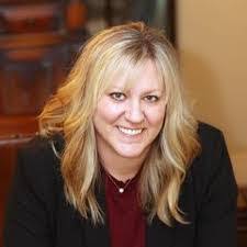 Tracy Bernhardt's Instagram, Twitter & Facebook