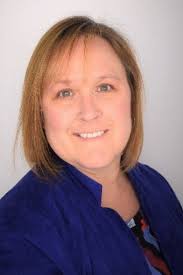 Jennifer Gora's Instagram, Twitter & Facebook