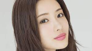顔の脂肪吸引をした私が憧れる芸能人best3 ベイザー脂肪吸引ラボ 有名人の整形手術 脂肪吸引 顔