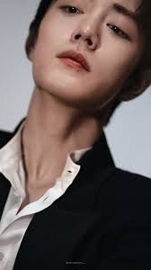 That jawline cuts through my heart #최산 #산 #SAN #ATEEZ #에이티즈 #choisan Cr.  Mountain echo