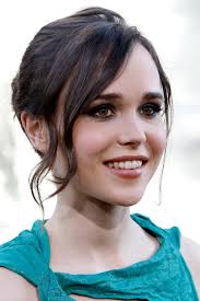 .@ellenpage & @ianjdaniel explore lgbtq culture across the world. Ellen Page Starportrat News Bilder Gala De