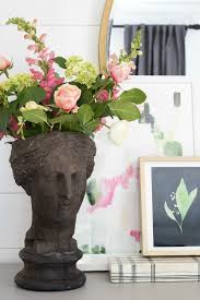 I love adding vignettes to my space because they are an affordable way to bring charm, character, and life to any room during any season. Vignette Art Simple Gambar Vignette Art Simple