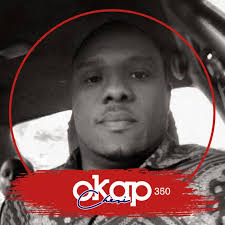 Bondedy pa konplekse gade li nan yon ti raje ak fèy papye l ❤🧡💜🥰🙏