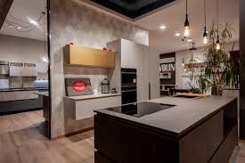 Nel nostro catalogo troverai letti , testate e comodini, oltre a camere completo da camera da letto danke composto da testiera e due comodini di stile vintage. Cucina De Linea Una Novita Nel Nostro Centro Cucine Scavolini Mamodesign