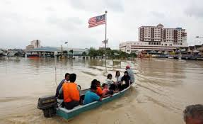 Bencana alam yang satu ini ditimbulkan oleh aktivitas vulkanik atau perut bumi yang aktif. Belasan Kota Di Malaysia Terancam Banjir