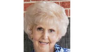 Casey Bates's Instagram, Twitter & Facebook