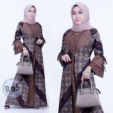 Nikmati juga pengalaman menyenangkan & lebih hemat untuk berbelanja gamis batik kombinasi dengan bebas ongkir hingga fitur cicilan 0% dari berbagai bank. Dress Batik Gamis Batik Kombinasi Kerah Model Jazz Tali Serut Pita Maxi Batik Kombinasi Shopee Indonesia