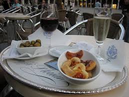 What To Eat In Venice Cicchetti Venice Eating Restaurants Eat Venice Things To Do