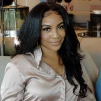 Angelique Lacour's Instagram, Twitter & Facebook