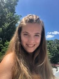 Jasmine Robles's Instagram, Twitter & Facebook