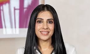 Linda Flickinger's Instagram, Twitter & Facebook