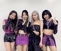 Blackpink (블랙핑크) consists of 4 members: 10 Times Blackpink Proved Their Fashion Credentials Dazed
