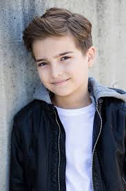 See more ideas about fuller house, full house, max fuller house. Pin By Evelin Ramirez On Boy Haircuts Elias Harger Fuller House Cast Max Fuller House